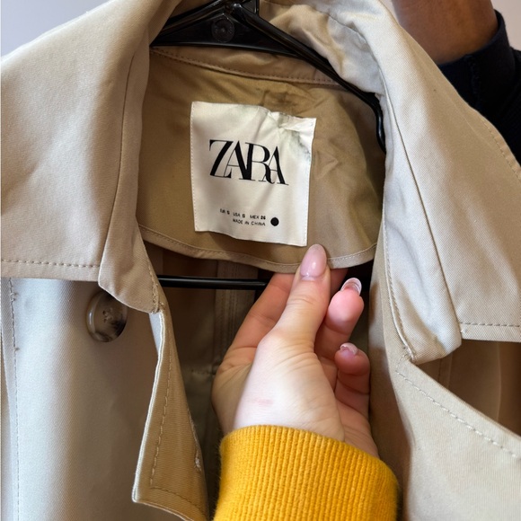 Zara Beige Double-Breasted Trench Coat - Picture 3 of 4